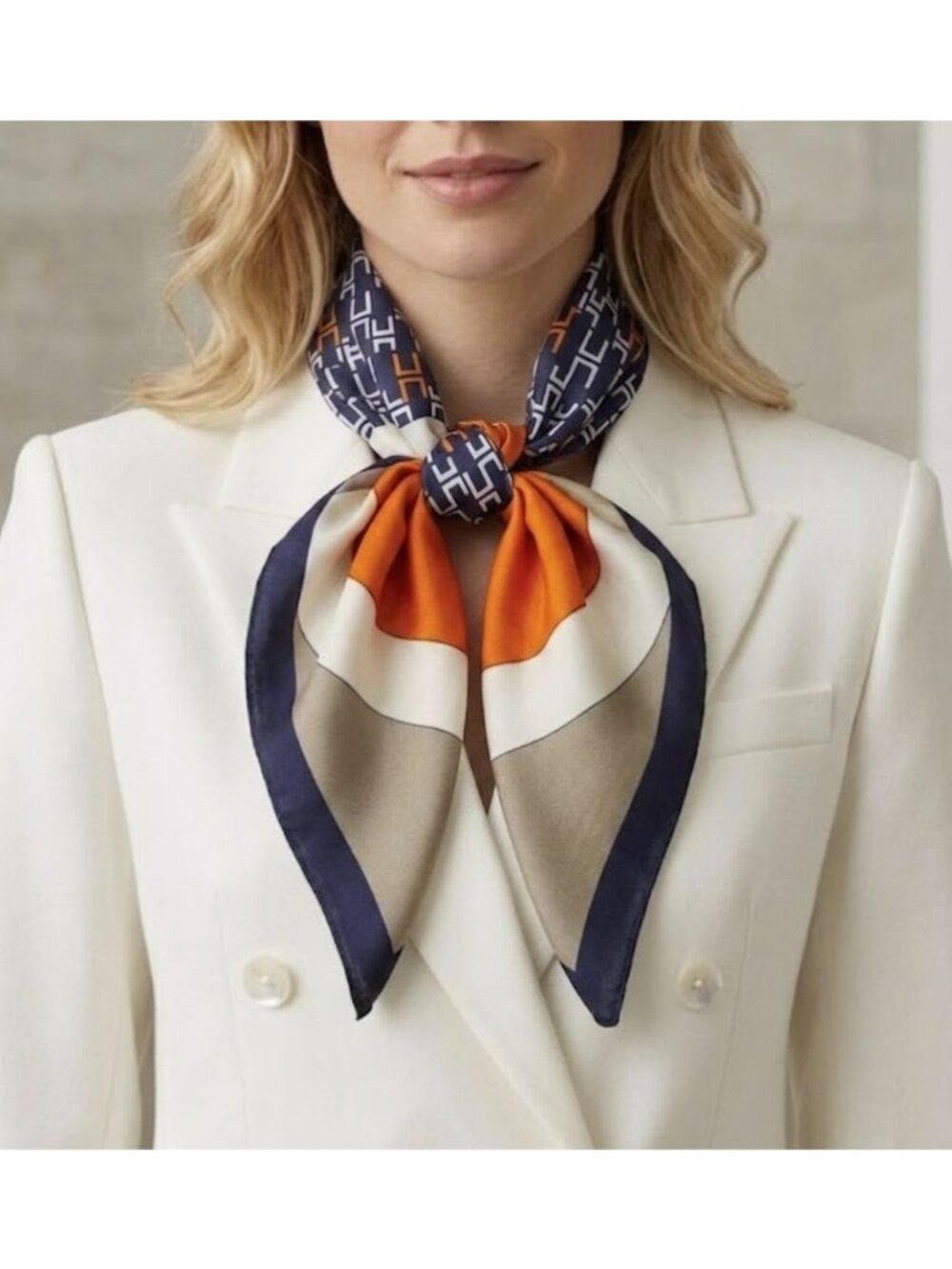 ❤️Elegant Luxury Bandana Square Scarf Silky Satin Soft ORANGE BLUE Geometric New